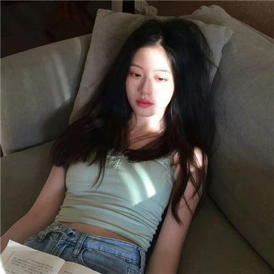 黑暗笼罩她七年